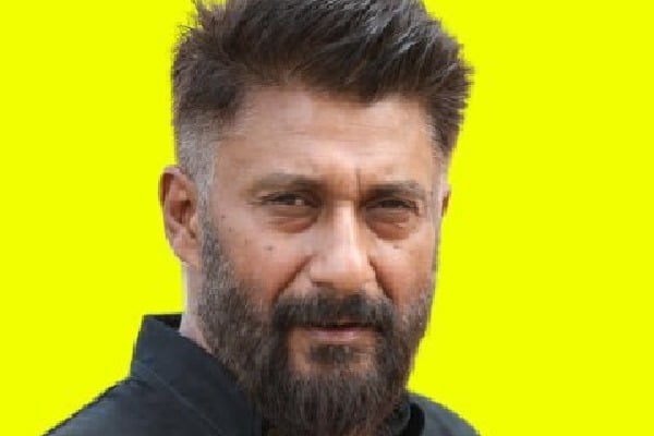 Kashmir Files director Vivek Agnihotri all praise for ‘Sita Ramam’, Dulquer, Mrunal