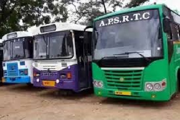 APSRTC will run 4,500 Dasara special buses with existing fares: MD