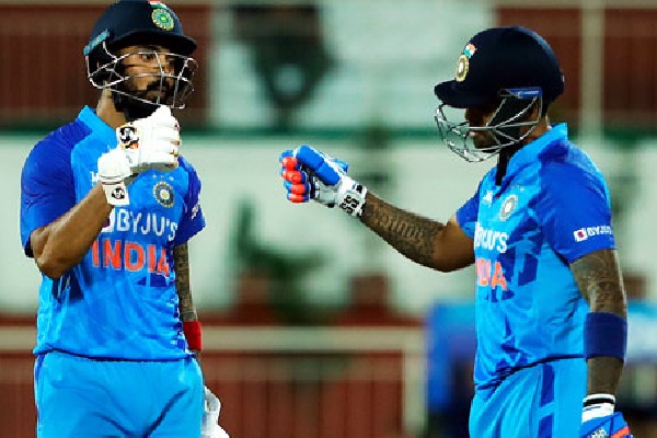 Suryakumar KL Rahul and pacers help India take lead against South Africa