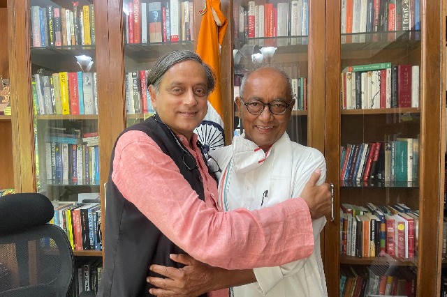 digvijay singh and shashi Tharoor are the candidates for congress presidential polls