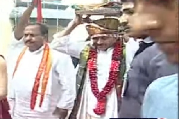 CM Jagan visits Kanakadurga Temple in Vijayawada