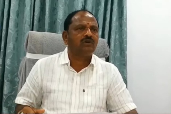 Minister Mutyala Naidu fires on TDP leader Ayyanna Patrudu