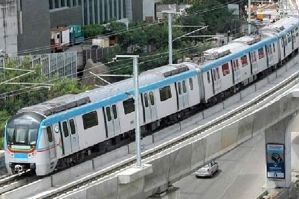 Hyderabad Metro passengers now can by tickets by whatsapp