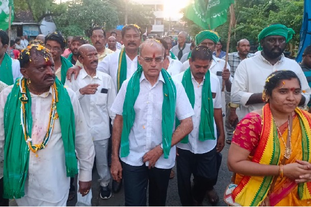 Nandamuri Ramakrishna supports Amaravathi farmers Maha Padayatra
