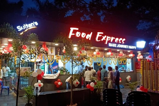 Rail coach restaurant opened at Guntur railway station; caters to food lovers
