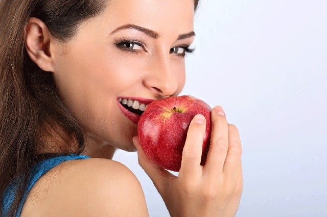 Should people with diabetes eat apples