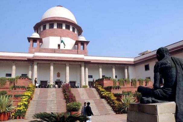 SC delivers split verdict on Karnataka hijab ban, Justice Dhulia sets aside HC judgment
