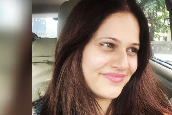 Actor Claims Uber Cab Driver Misbehaved With Her Mumbai Police Responds