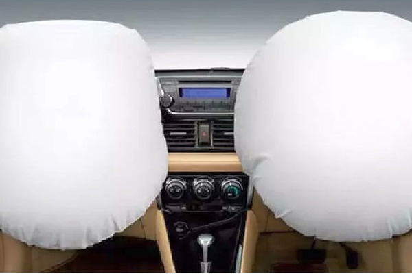 6 airbags in economy cars too says Nitin Gadkari as he talks about changes to curb road accidents