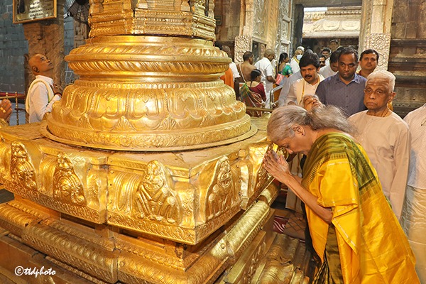 Nirmala Sitharaman pays obeisance to Lord Venkateshwara Swamy at Tirumala