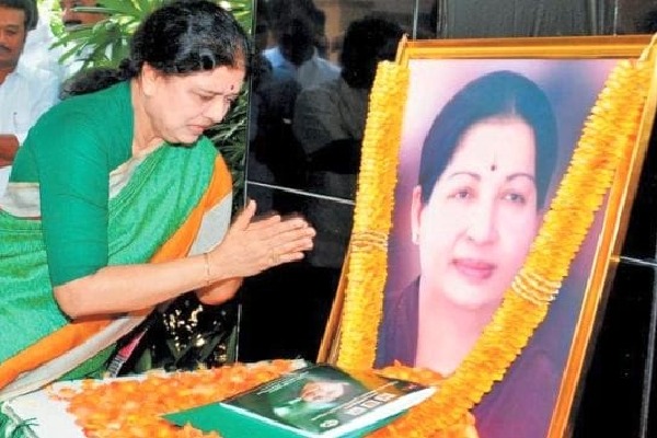 doubts on jayalalitha death by armugaswamy report
