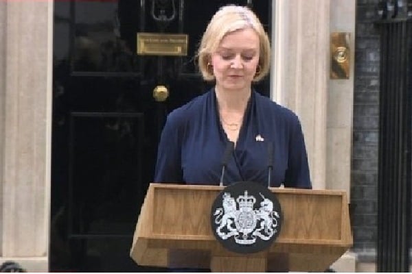liz truss resigns as britain prime minister