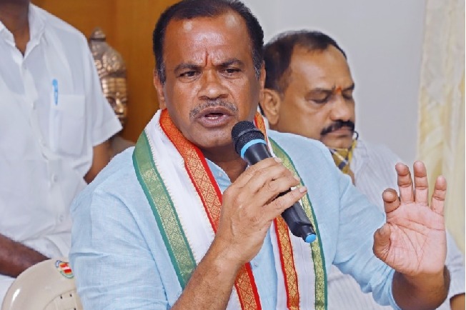 LS polls: 3 defectors from BRS among 5 Congress candidates in Telangana