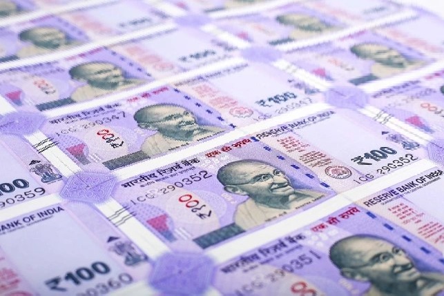 Replace Mahatma Gandhi photo with Netaji on currency notes Hindu body demand