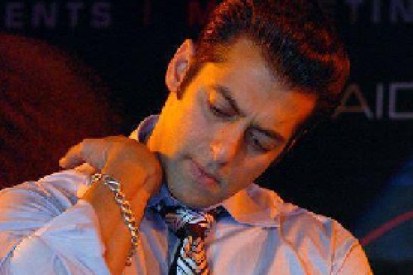 Salman Khan recovers from Dengue 