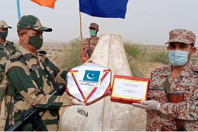 India and Pakistan soldiers exchange sweets on Diwali along international border