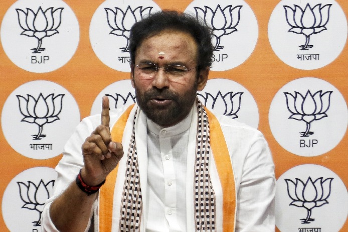 Kishan Reddy dismisses allegations that BJP tried to lure four TRS MLAs-  Updates | ap7am