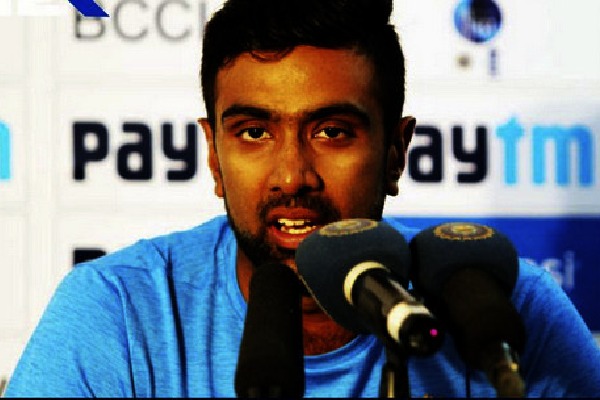 Ashwin opines if Nawaz delivery turned and hit pads