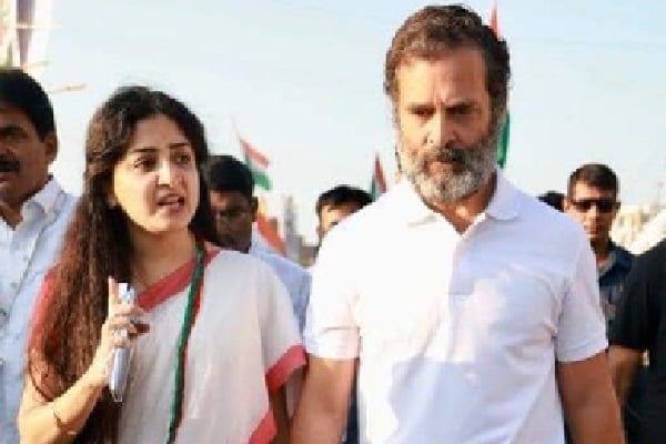 Poonam Kaur clarifies why Rahul Gandhi held her hand during 'Bharat Jodo Yatra'