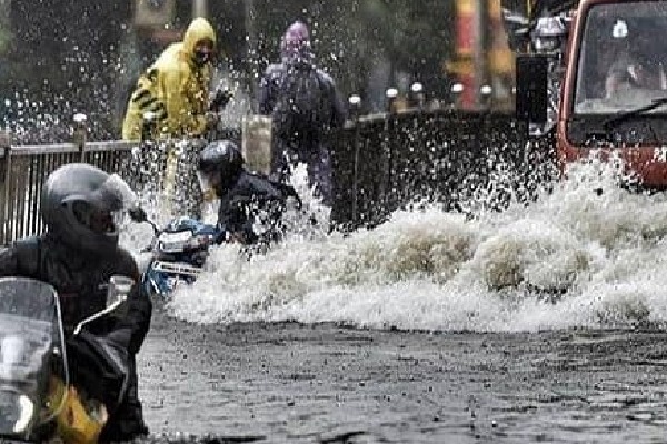Heavy rains lashes Tamilnadu