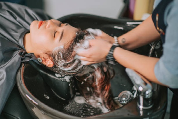 Medical experts warns about Beauty Parlor Stroke Syndrome 