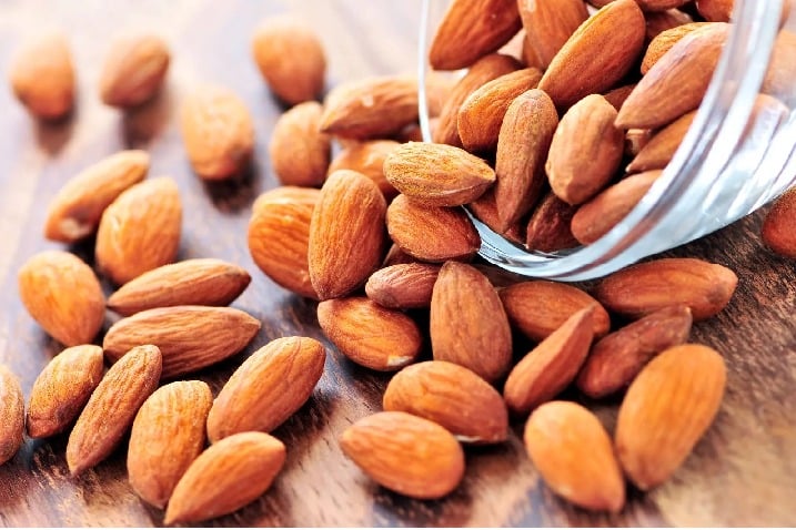Does eating 46 almonds a day boost gut health in India 20 should be good enough says expert