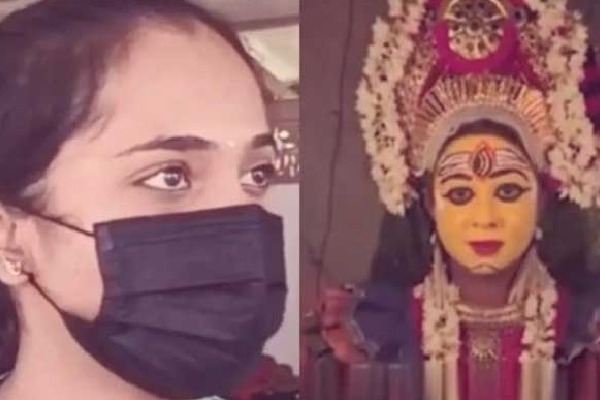 Makeup  artist Swetha Reddy apology to Dharmasthala Trust