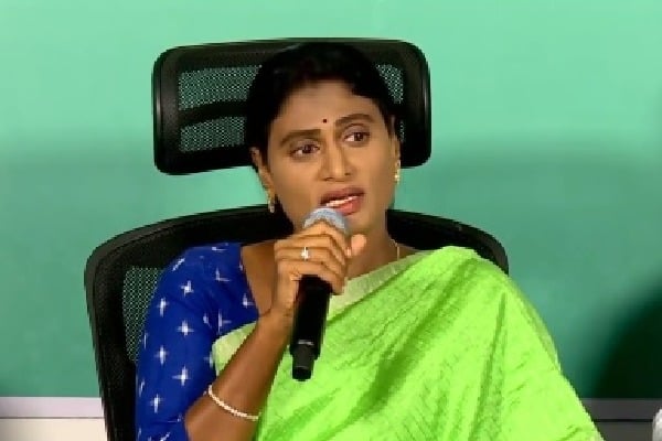 Sharmila response on Chandrababu comments on strengthening of TDP in Telangana