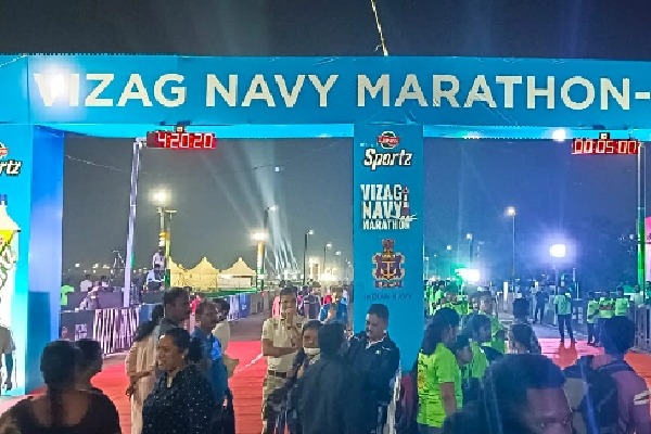 Thousands take part in Vizag Navy Marathon