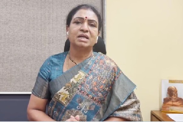 DK Aruna fitting reply to KCR remarks