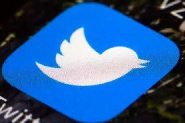 1200 employees resigns to Twitter