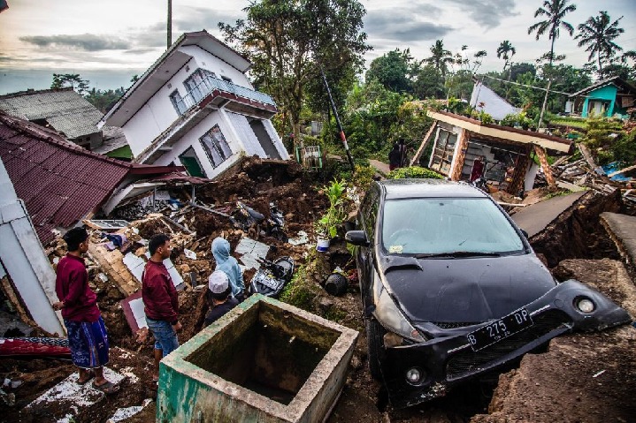 Indonesia earthquake death toll raises to 268