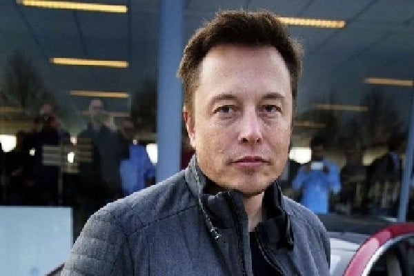 Musk says will make phones if Apple, Google remove Twitter from app stores