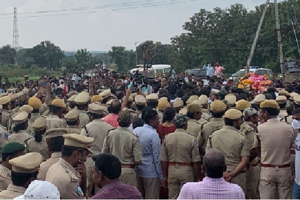 Telangana village decides to expel Gutti Koyas over FRO's killing