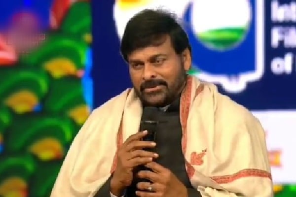 Chiranjeevi receives Indian Film Personality Of The Year award