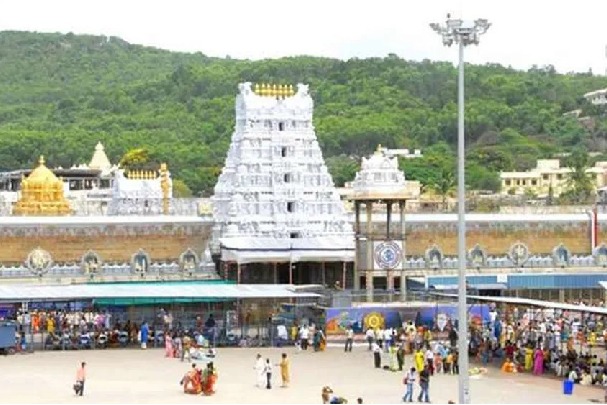 TTD officials have revealed that the break darshan time for darshan of Tirumala Srivari is being changed