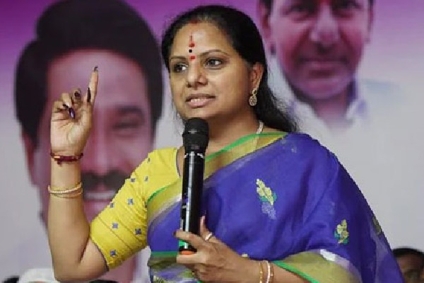 Delhi Liquor Scam accused TRS MLC Kavitha coming in front of press meet