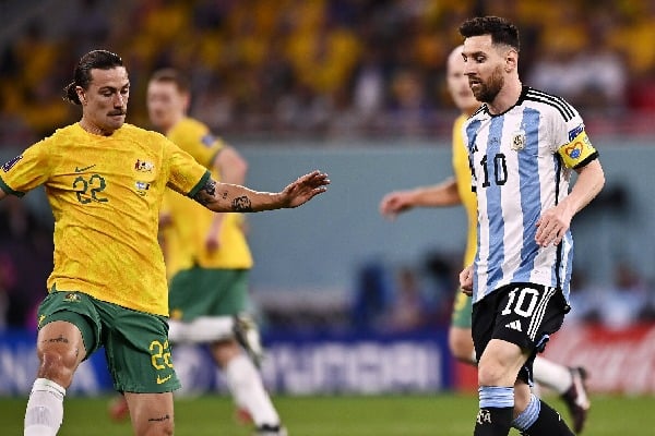 Messi scores as Argentina beat Australia to reach quarters