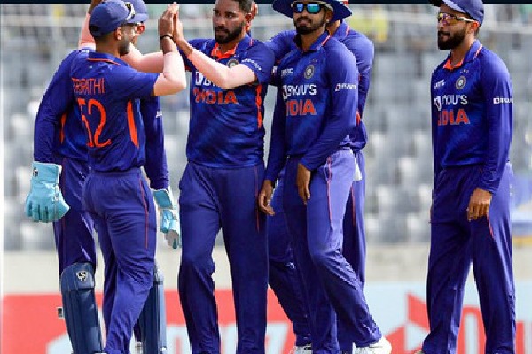 Madan Lal take a swipe at Team India players 