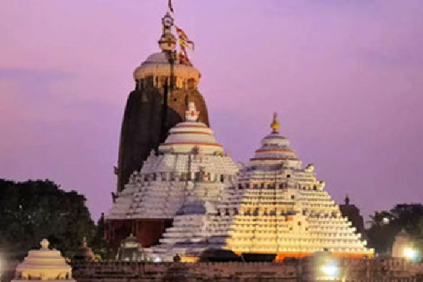 Complete ban on carrying smartphones inside Puri Temple 