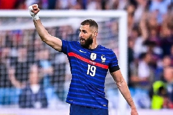 Benzema quits international football after missing World Cup