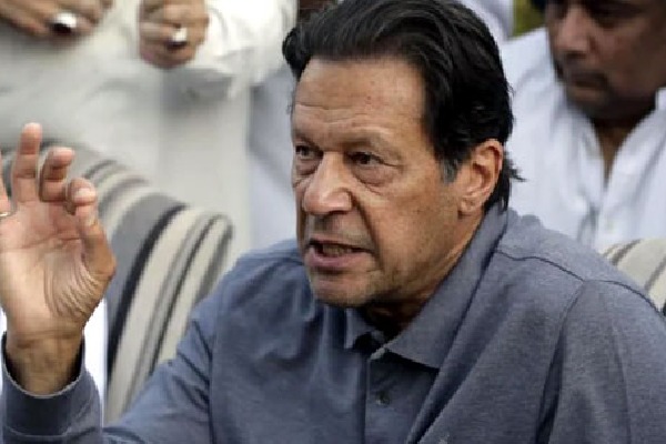 Purported audio clip featuring Imran Khan in Rounds on Social Media