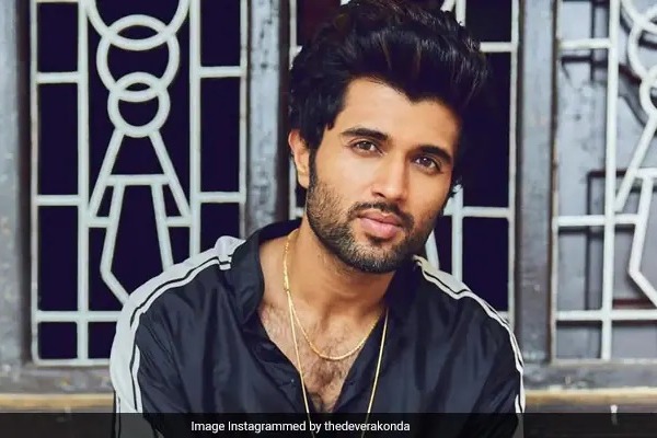 Vijay Deverakonda Announces All Expenses Paid Holiday For 100 Of His Fans As Christmas Gift