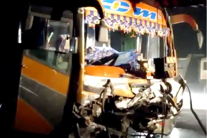 9 killed, 25 injured in Gujarat road accident