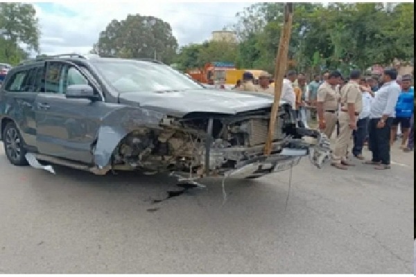 PM Modi brother's car accident case: Driver booked in Karnataka