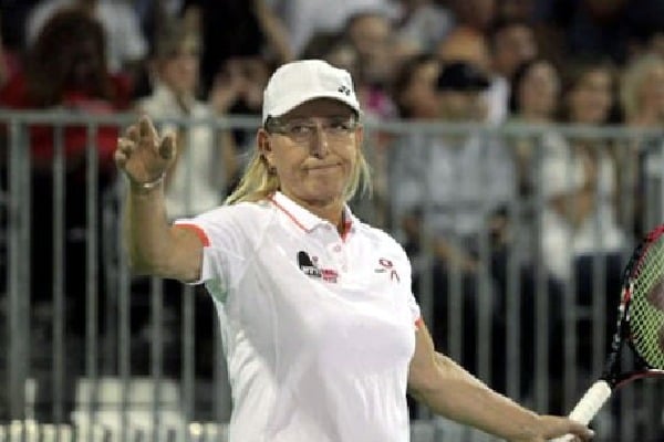 Tennis icon Martina Navratilova diagnosed with throat and breast cancer