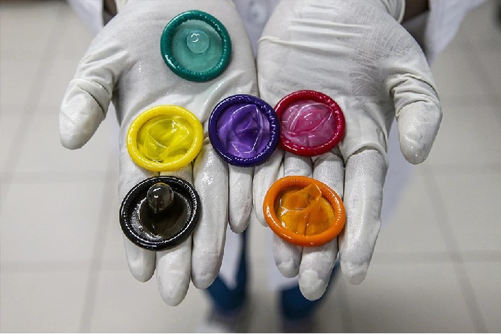 France offers free condoms to young people