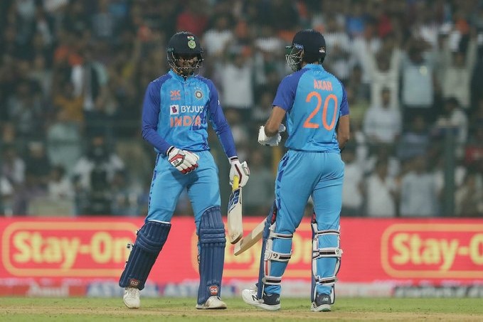 Team India posts 162 runs for 5 wickets against Sri Lanka