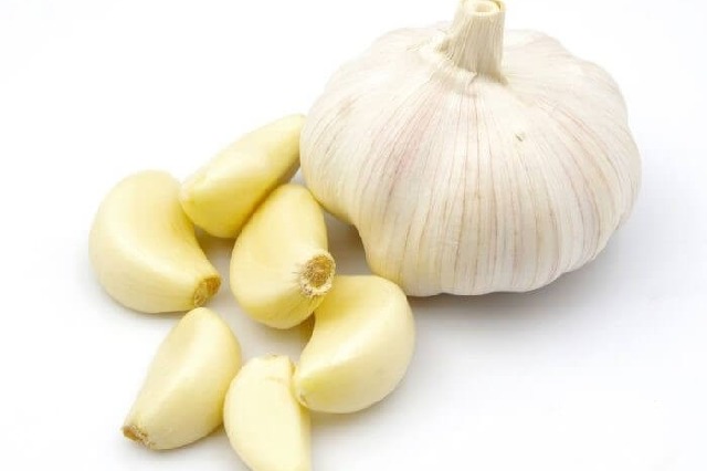Can Garlic Help Reduce Cholesterol Levels