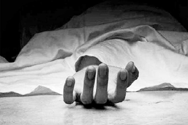 Retired forensic official found dead in Vijayawada hotel